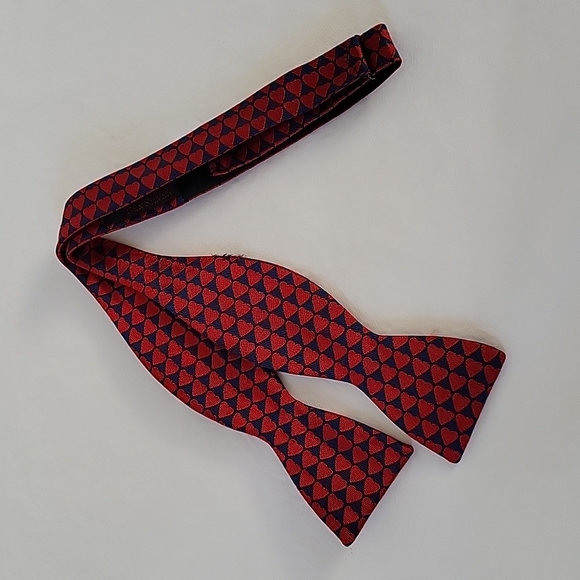 Ben Silver Cravate Red Blue Heart Adjustable Self Tie Bow Tie - Picture 8 of 8